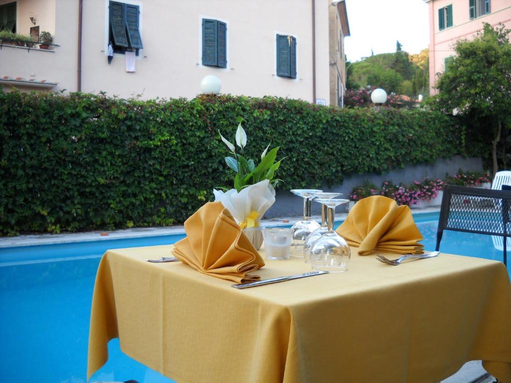 Hotel La Conchiglia Marciana Marina  Exterior photo