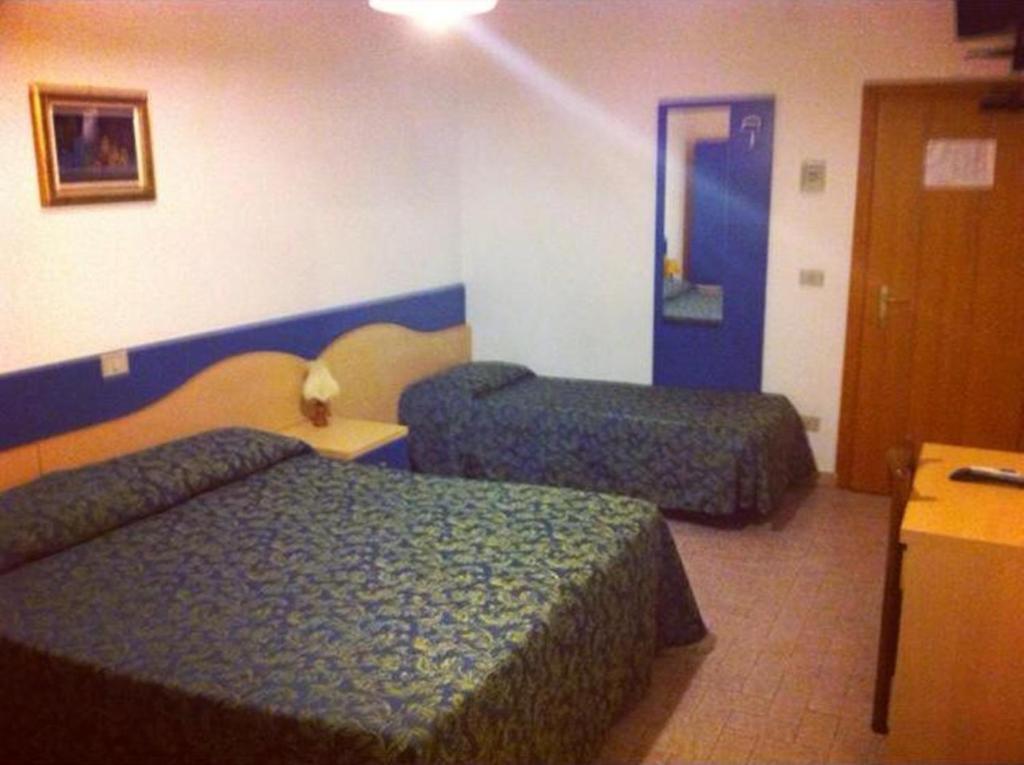 Hotel La Conchiglia Marciana Marina  Room photo