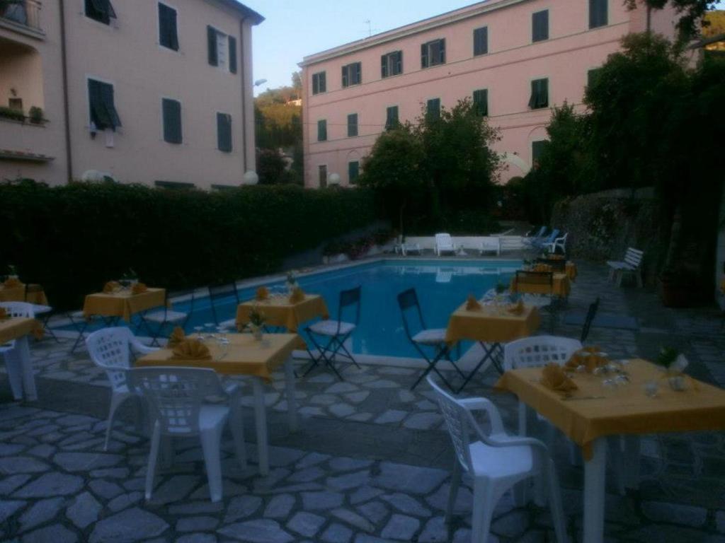 Hotel La Conchiglia Marciana Marina  Exterior photo